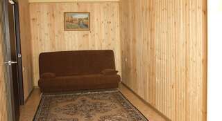 Гостиница Guest house Hutoryanka Анапа Улучшенный семейный номер-22